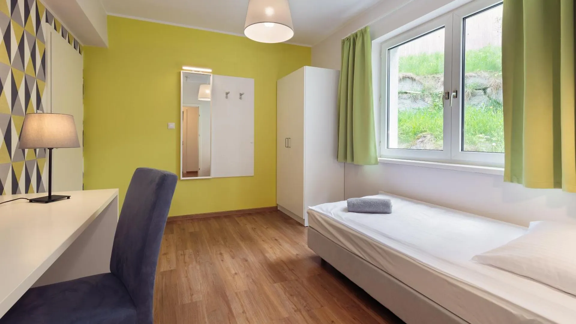 Hostel Marmota إنسبروك 0*,